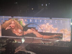 Photo of Beyonce, the best performer alive and a Black woman